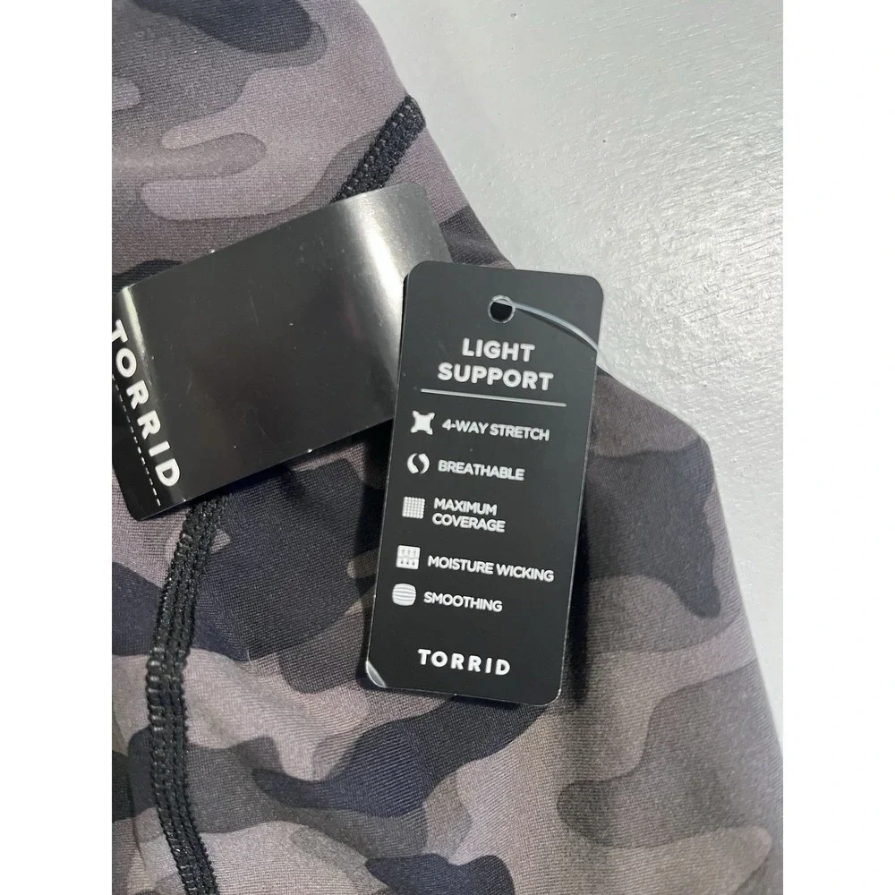 NWT Torrid Happy Camper Camo Zip Front Sports Bra 1X 14/16 Strappy Back Plus